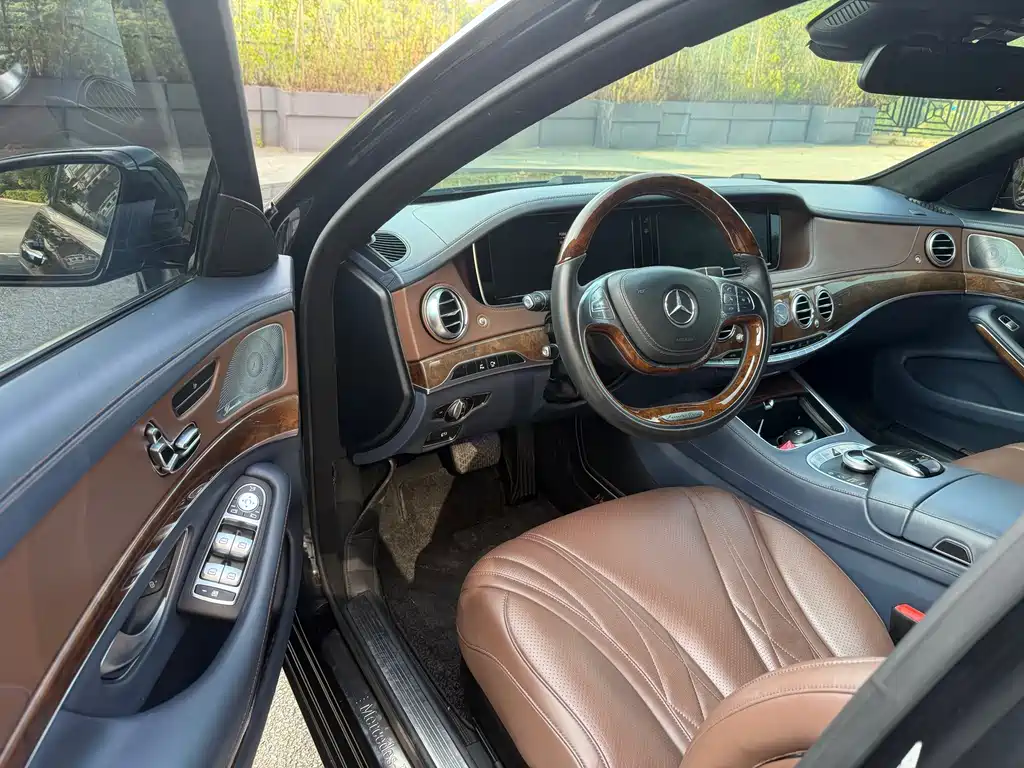 Mercedes-Benz S-Class — миниатюра 9