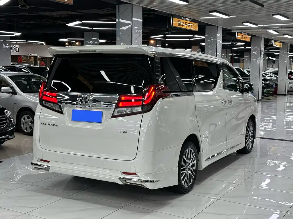 Toyota Alphard 2015 3.5L Luxury