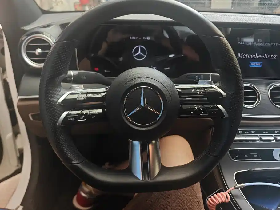 Mercedes-Benz E-Class — миниатюра 15