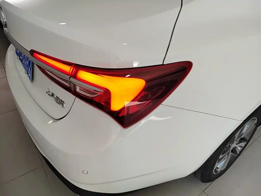 Buick Verano — миниатюра 8