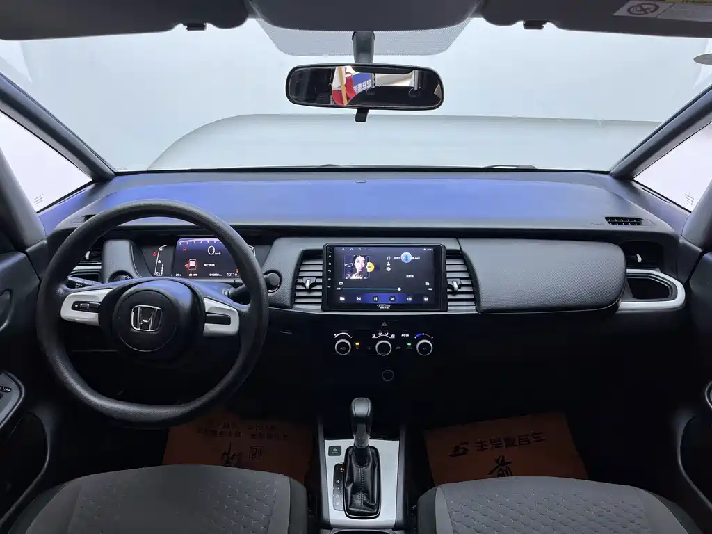 Honda Fit — миниатюра 9