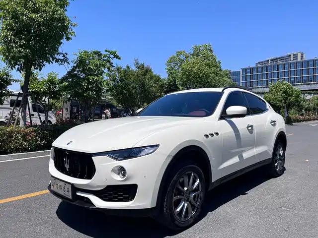 2022 Maserati Levante