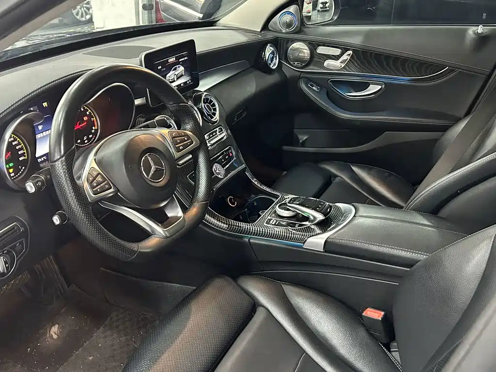 Mercedes-Benz C-Class — миниатюра 7