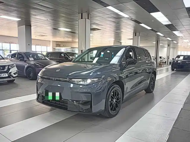 2025 Leapmotor C10