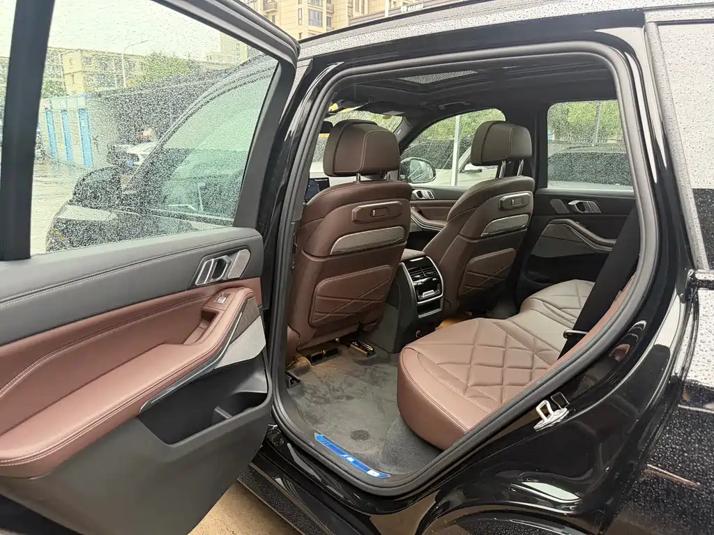 BMW X5 — миниатюра 13