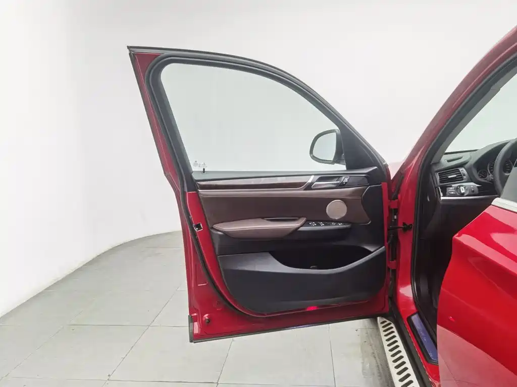 BMW X3 (Import) — миниатюра 8