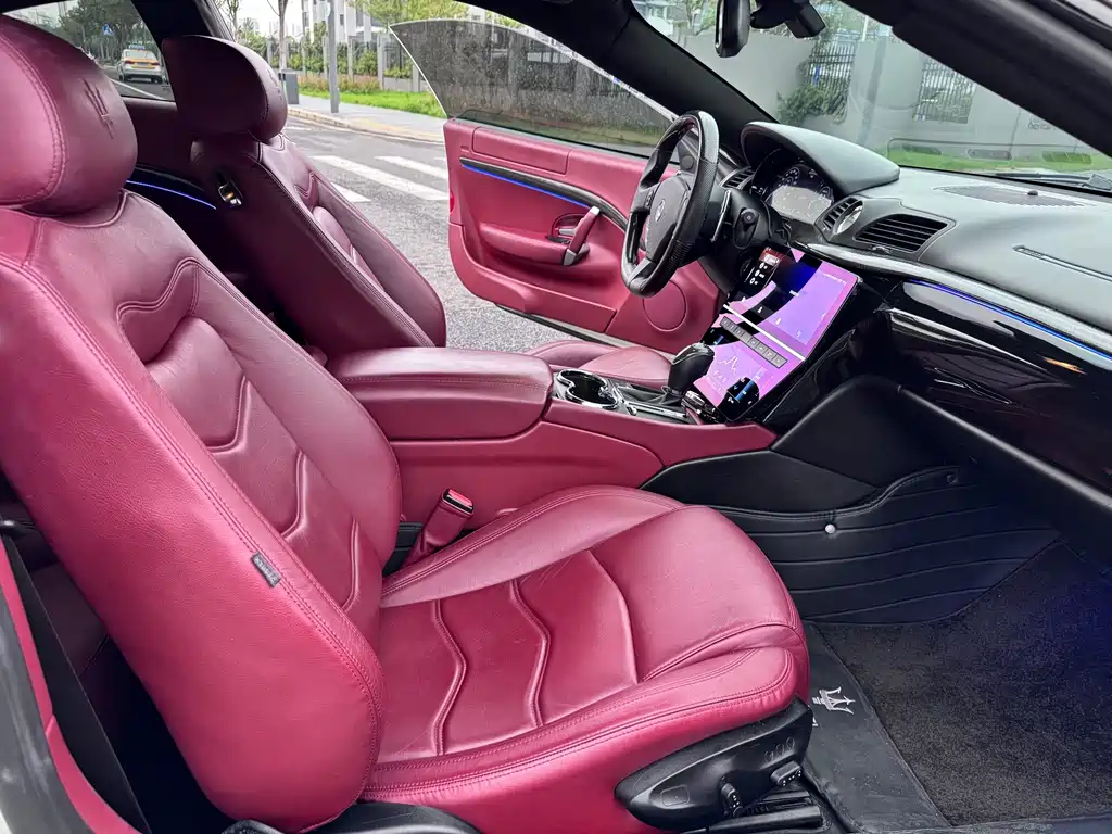 MASERATI GRANTURISMO