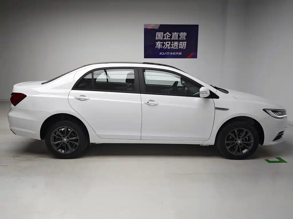 BYD Qin — миниатюра 7