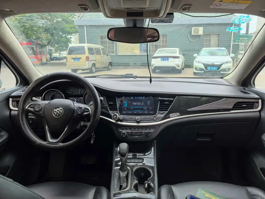 Buick Verano — миниатюра 9