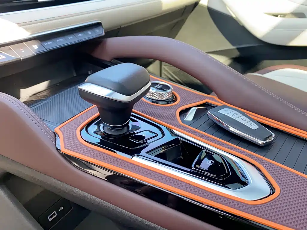 GEELY AUTOMOBILE XINGYUE L