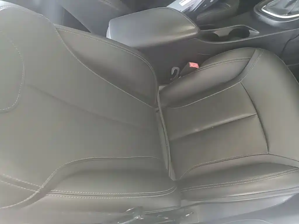 Buick Excelle — миниатюра 25