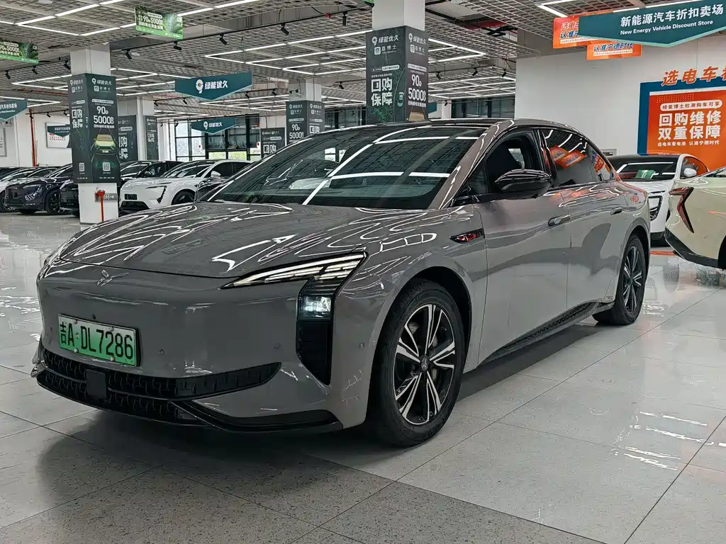 Hongqi Hongqi EH7 2024