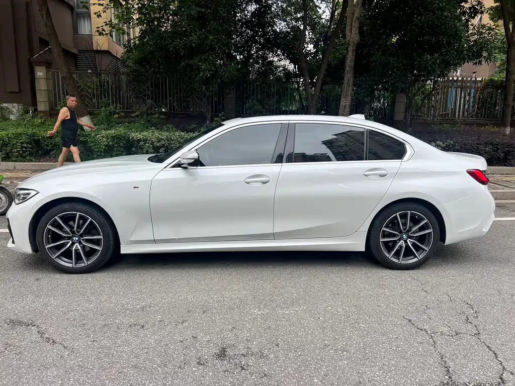 BMW 3 Series 3 2022 320Li M Sport