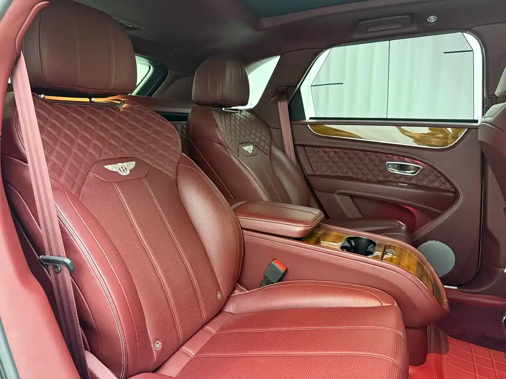 Bentley Bentayga 2021 4.0T V8
