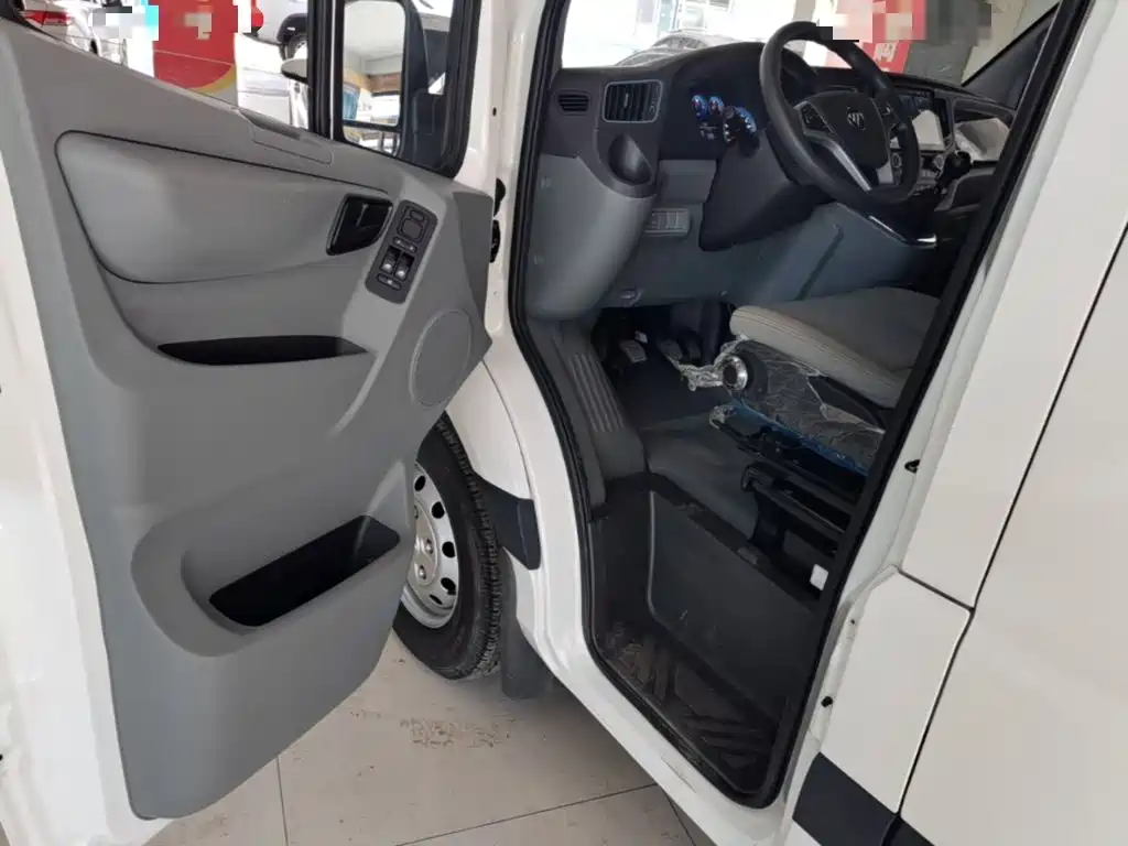 Foton Tuyano — миниатюра 16