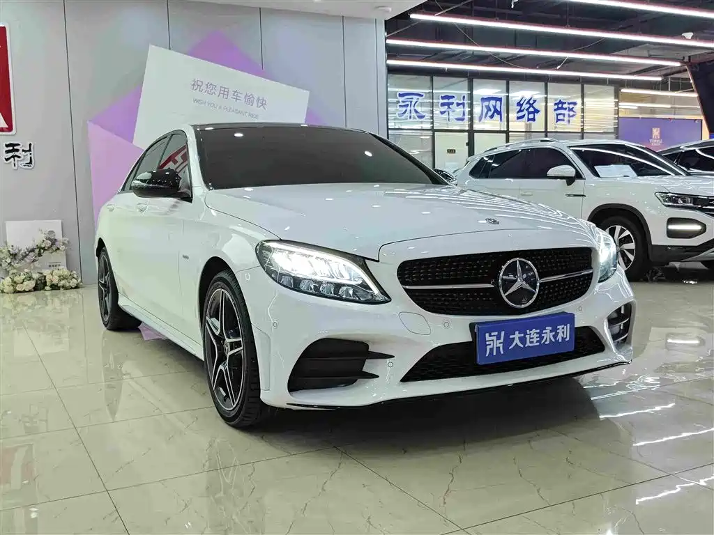 Mercedes-Benz C-Class — миниатюра 3