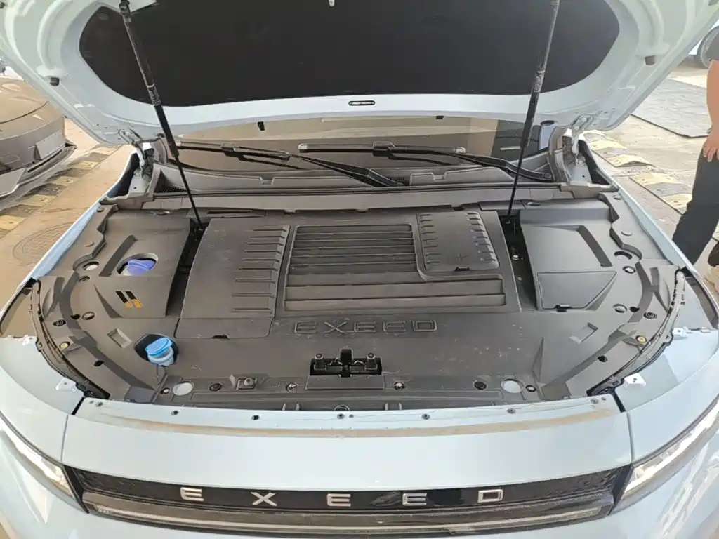 Exeed Zhaofeng C-DM — миниатюра 20