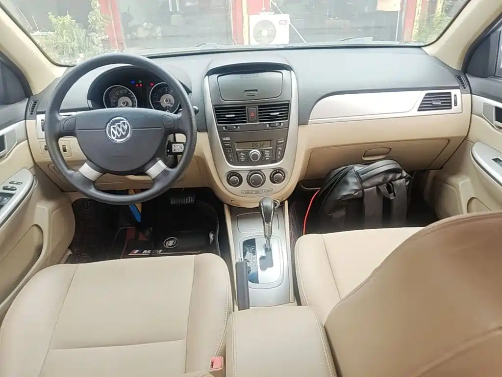 Buick Excelle — миниатюра 10