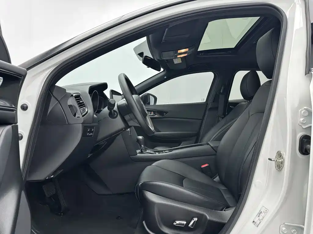 Mazda CX-4 2021 2.0L AT