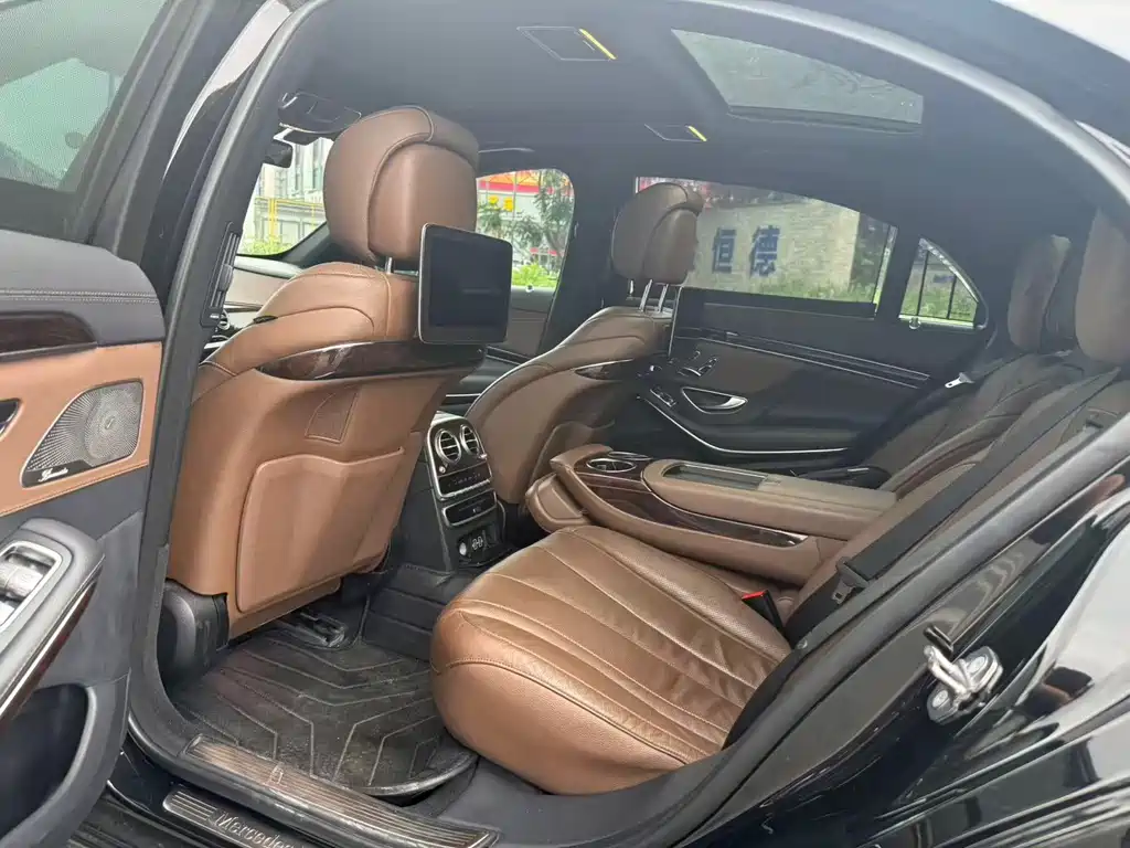 Mercedes-Benz S-Class — миниатюра 8