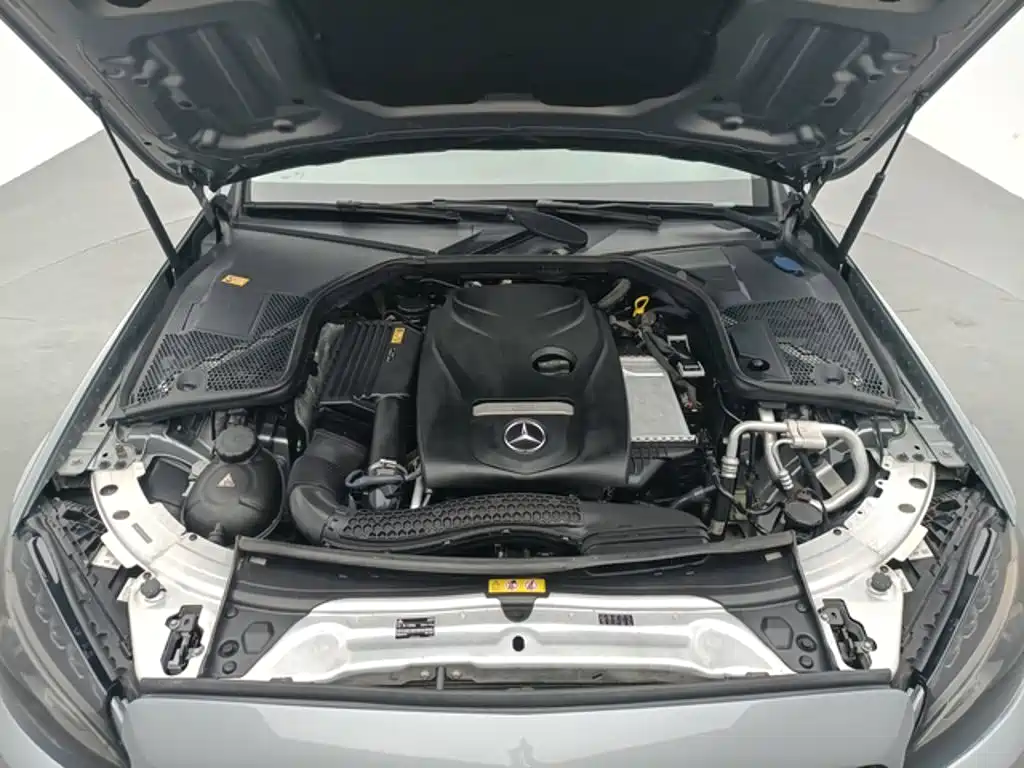 Mercedes-Benz C-Class — миниатюра 11