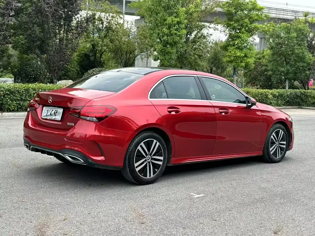 MERCEDES-BENZ A CLASS