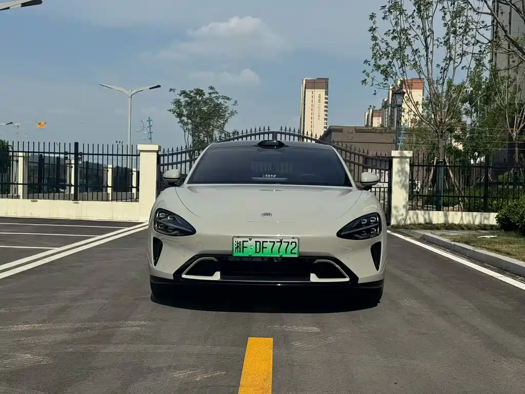 Xiaomi SU7 — миниатюра 2