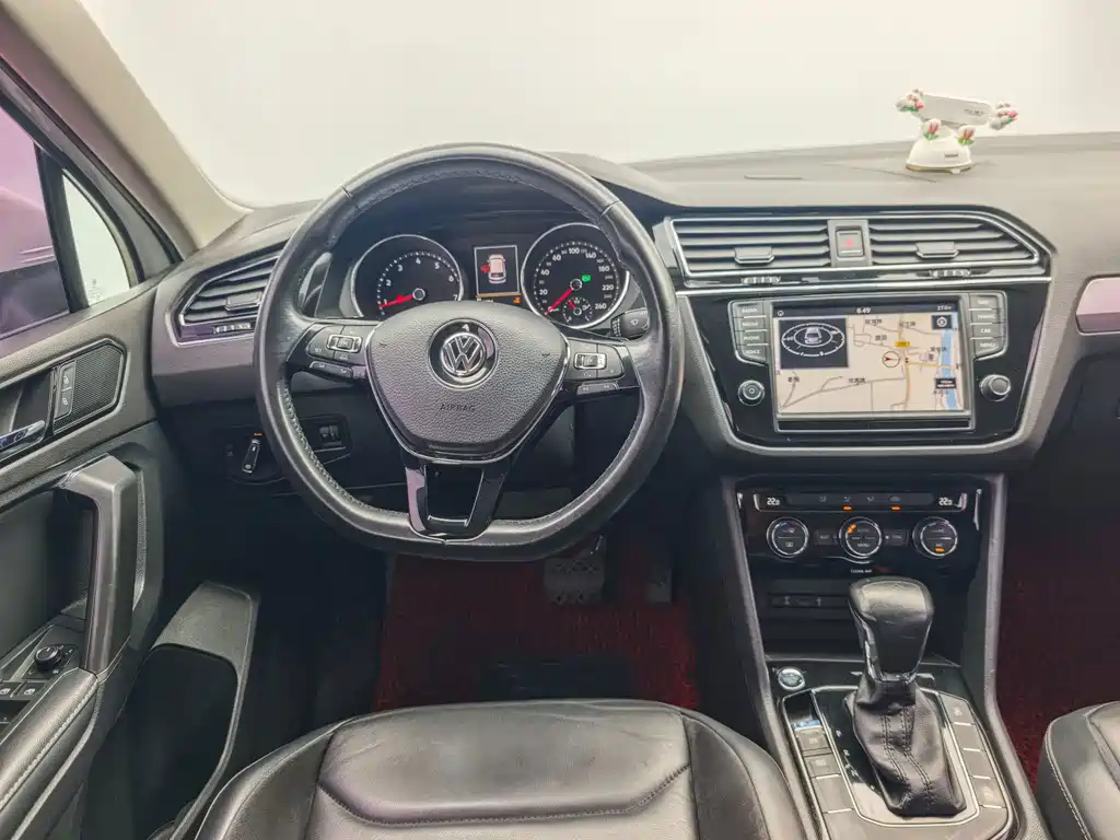 Volkswagen Tiguan L — миниатюра 13