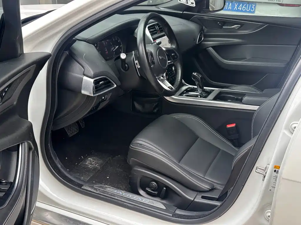 Jaguar XEL — миниатюра 5