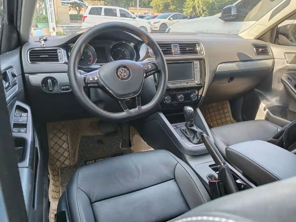 Volkswagen Sagitar — миниатюра 10