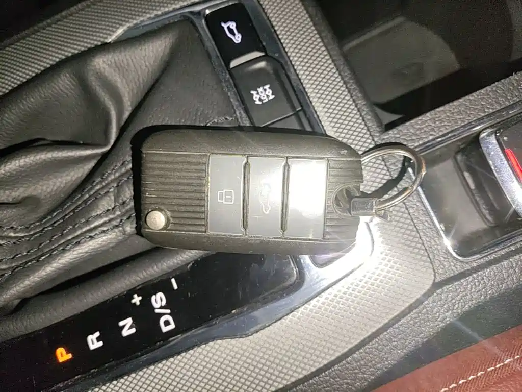 Roewe RX5 — миниатюра 9