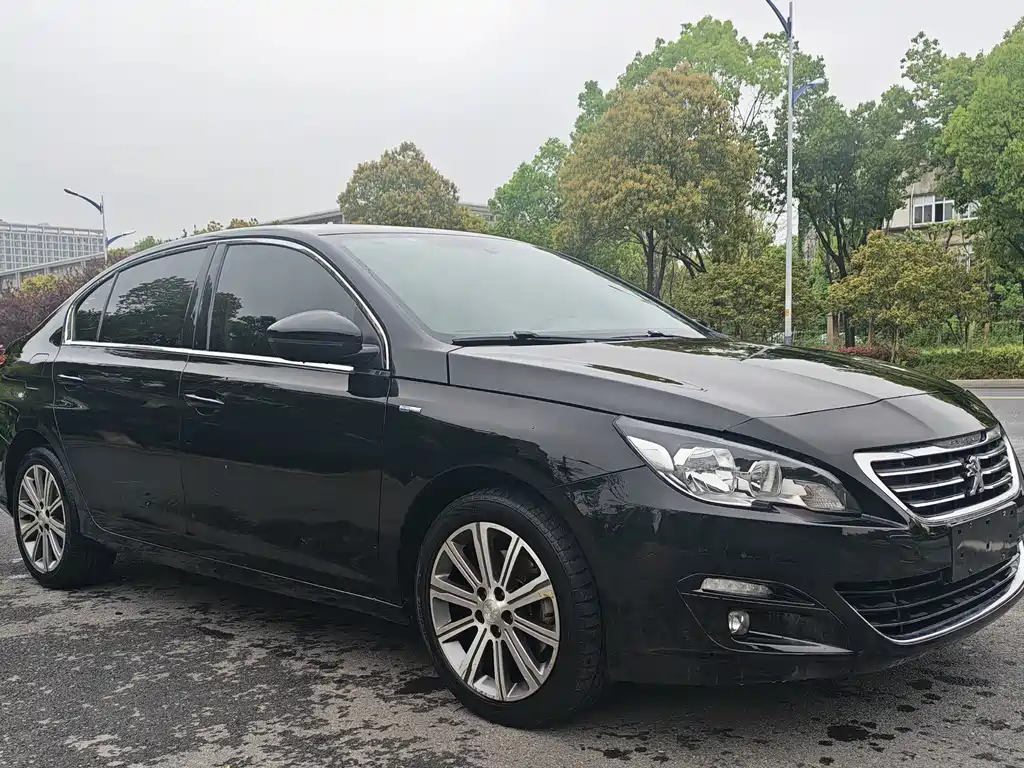 Peugeot 408 Facelift 350THP Auto Luxury Edition, фото 3