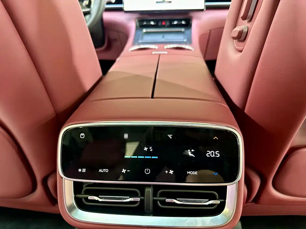AITO AITO M7 — миниатюра 10