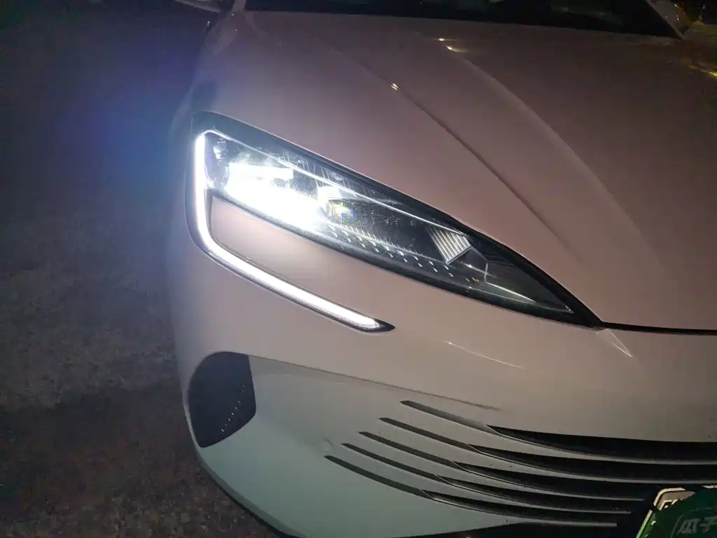 BYD Seal — миниатюра 7