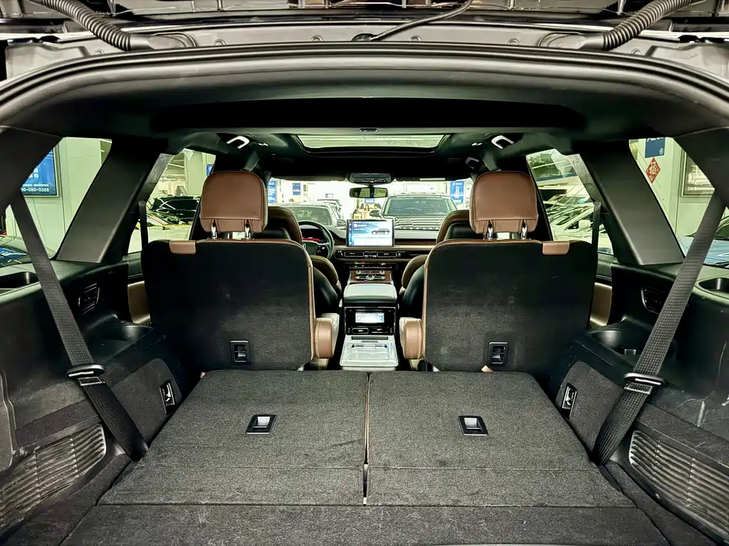 Lincoln Aviator — миниатюра 13