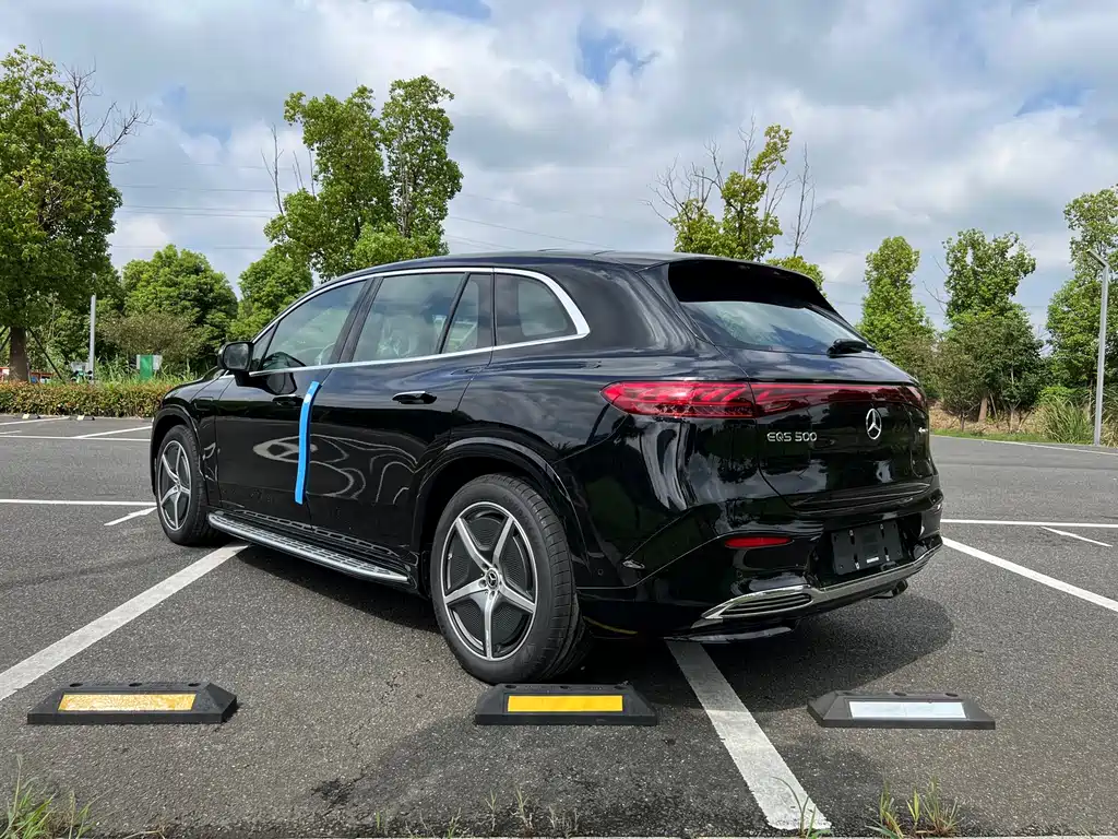 Mercedes-Benz EQS SUV — миниатюра 24