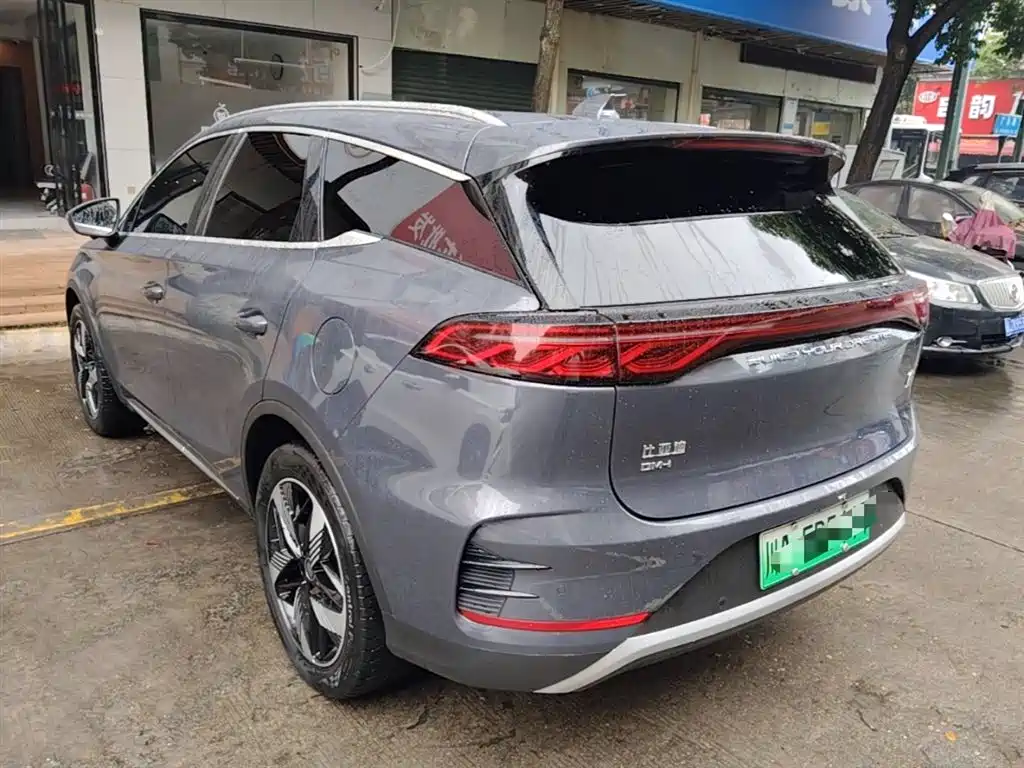 BYD Tang 2024 DM-i 112KM