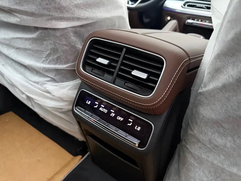Mercedes-Benz GLE — миниатюра 12
