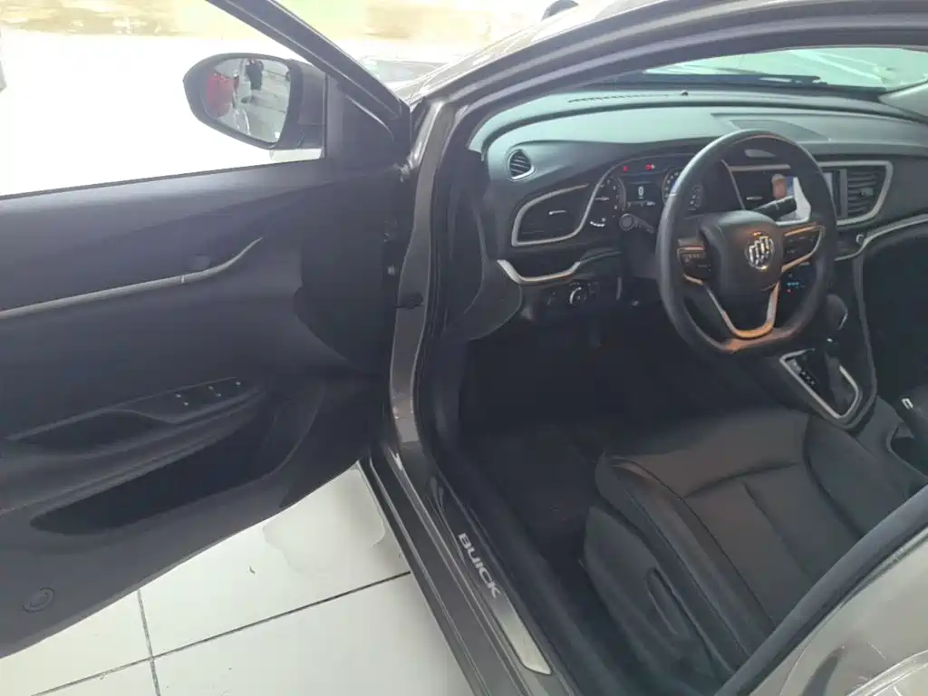 Buick Excelle — миниатюра 16