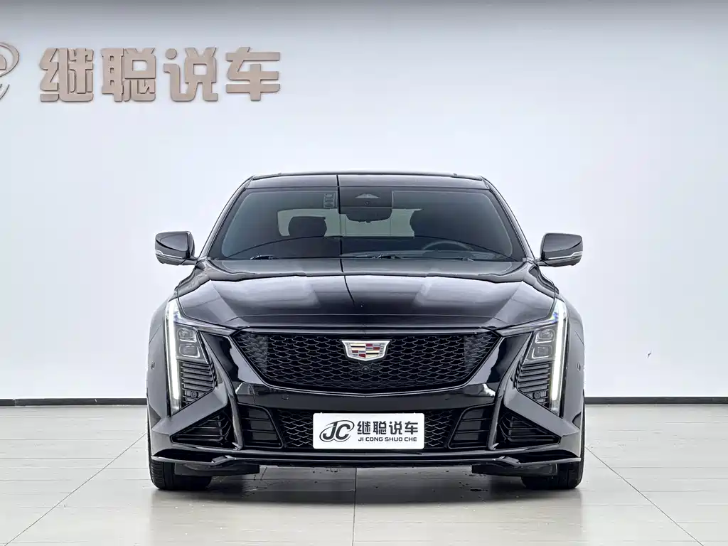Cadillac CT5 — миниатюра 2