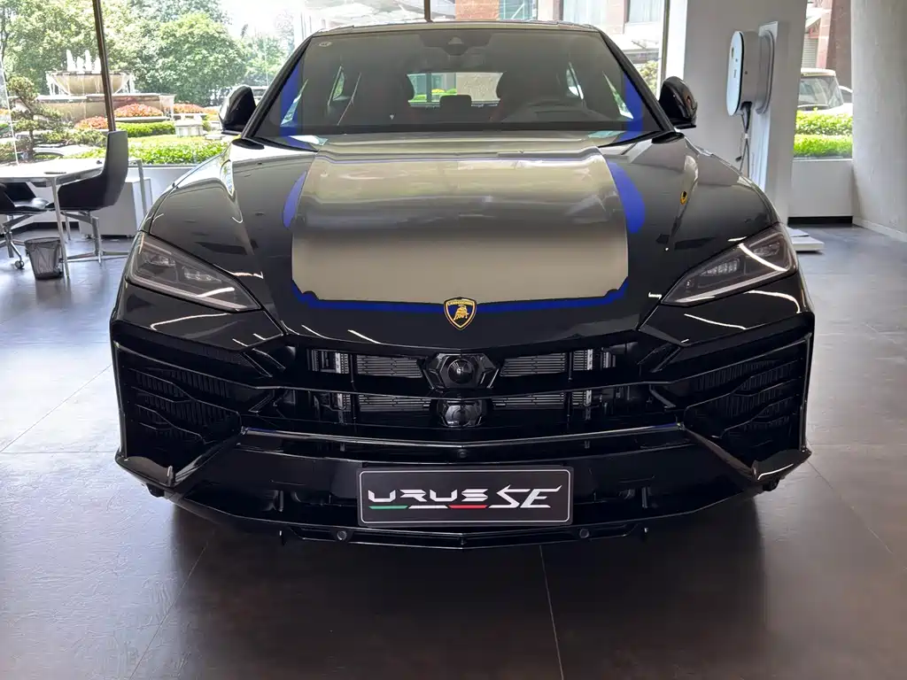 Lamborghini Urus SE — миниатюра 2