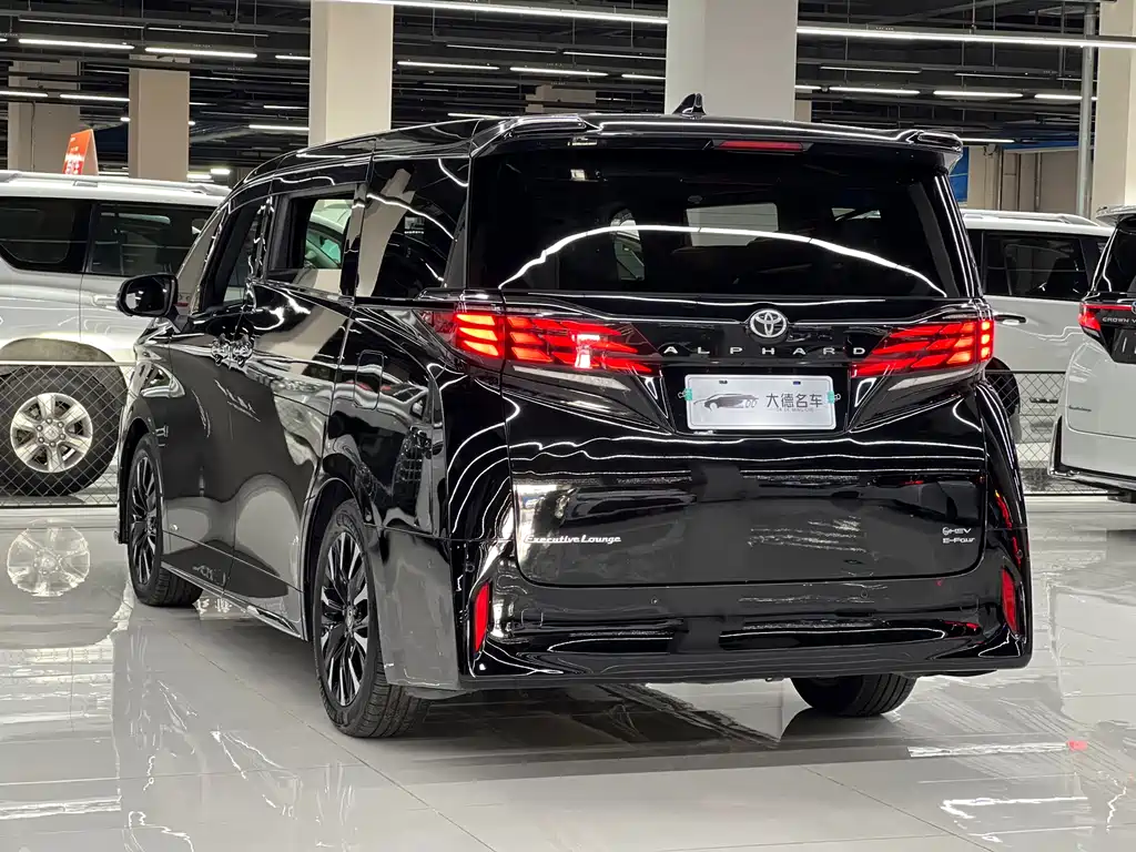 Toyota Alphard 2024 2.5L Premium