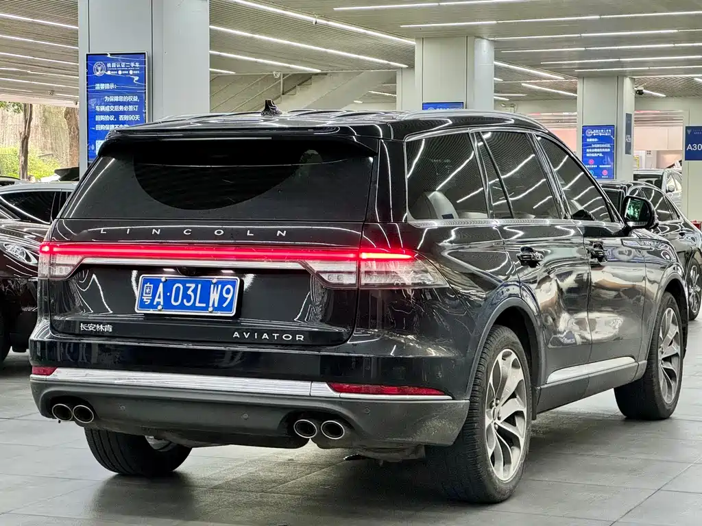 Lincoln Aviator — миниатюра 16