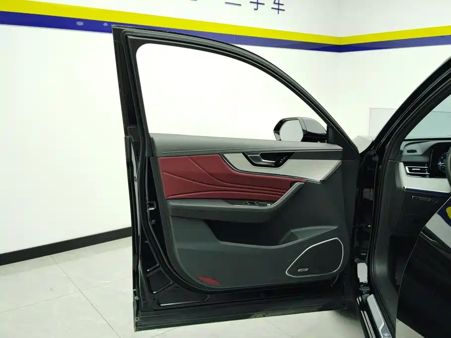 Hongqi Hongqi HS5 — миниатюра 7