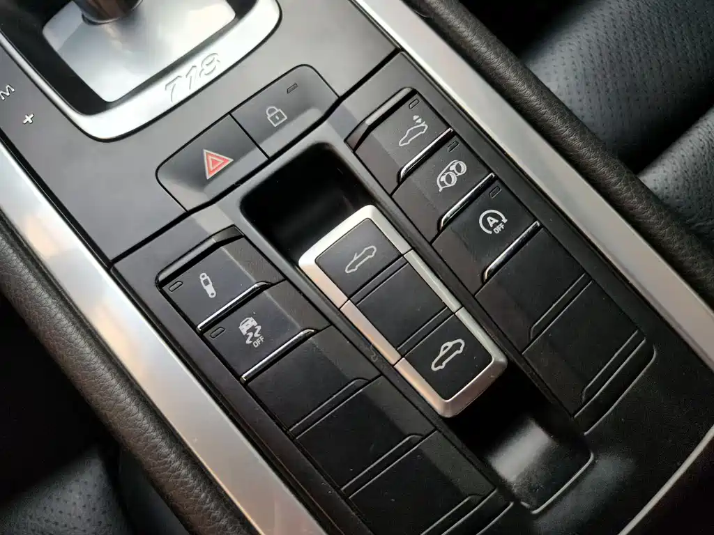 Porsche 718 2018 Boxster 2.0T