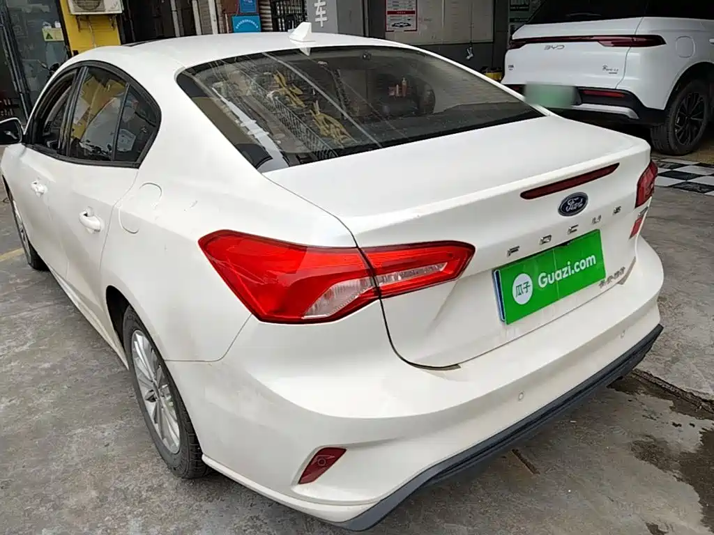 Ford Focus — миниатюра 5