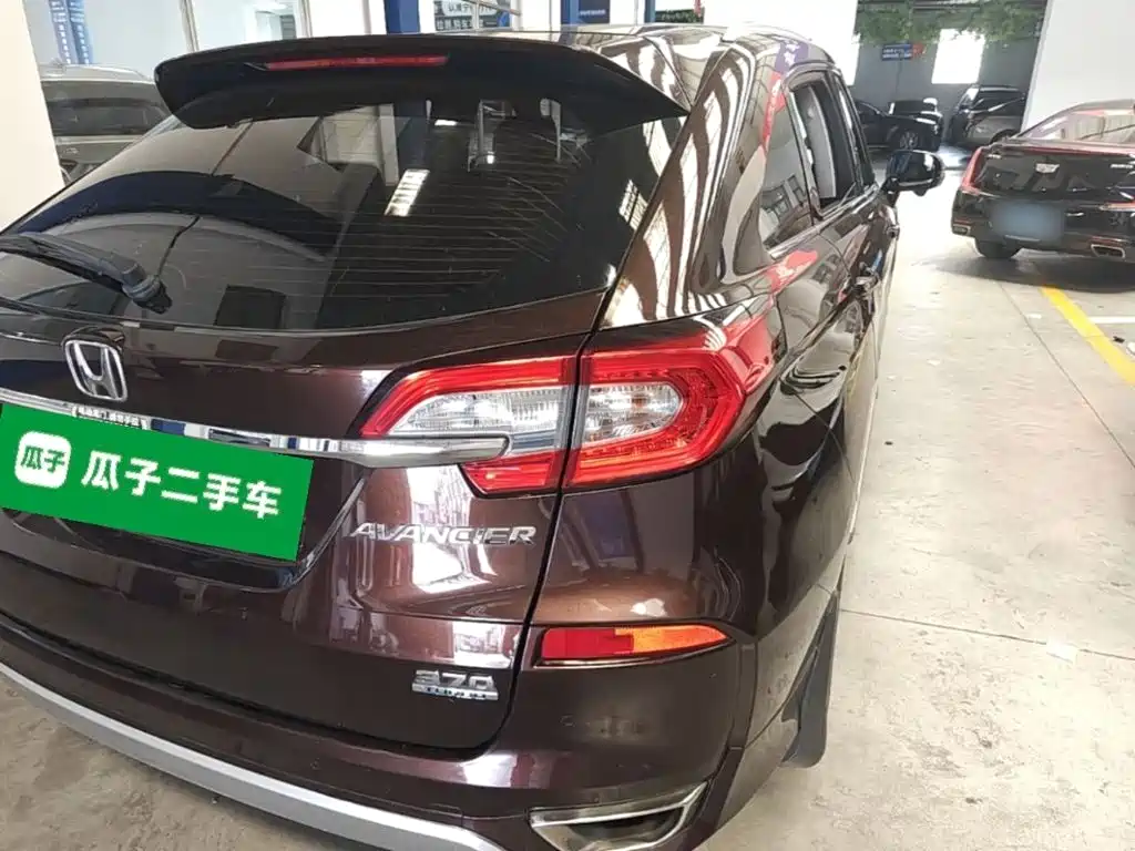 Honda Avancier — миниатюра 8