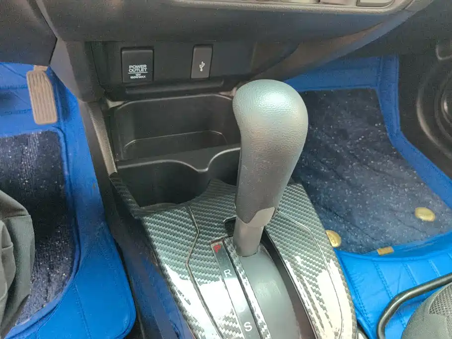 Honda Fit — миниатюра 16