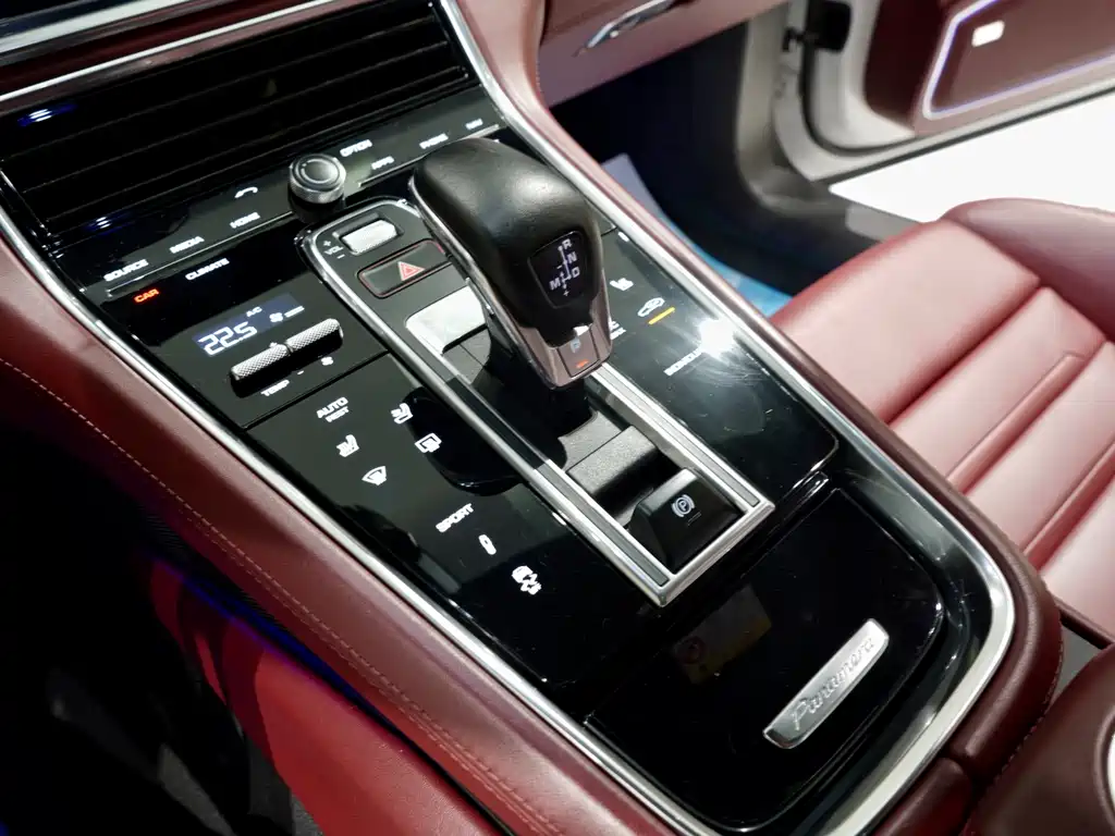 Porsche Panamera — миниатюра 11