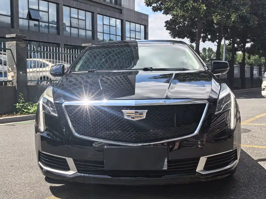 Cadillac XTS — миниатюра 2